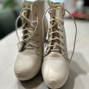 White Top Moda ankle boots size 6